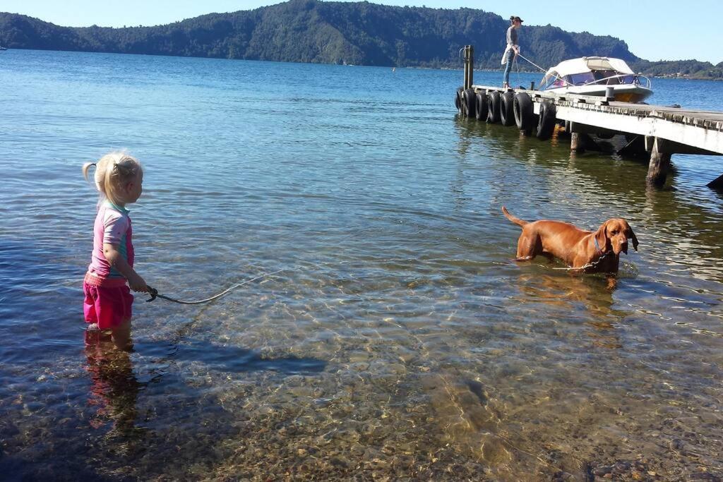 Lake Rotoiti Lakehouse Retreat Rotorua Dış mekan fotoğraf